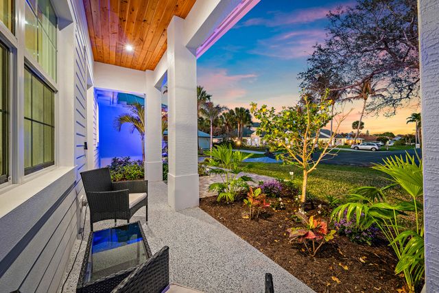 8508 SE Woodwind Street, Hobe Sound, FL 33455