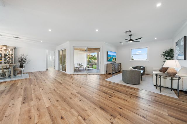 8508 SE Woodwind Street, Hobe Sound, FL 33455