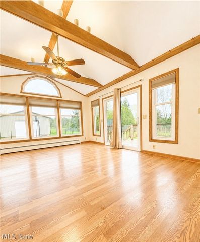 2281 Weymouth Road, Hinckley, OH 44233