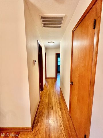 2281 Weymouth Road, Hinckley, OH 44233