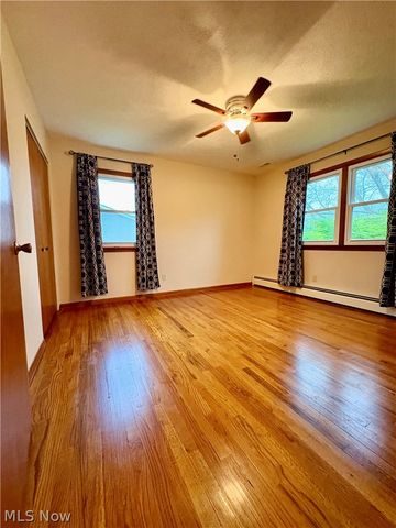 2281 Weymouth Road, Hinckley, OH 44233