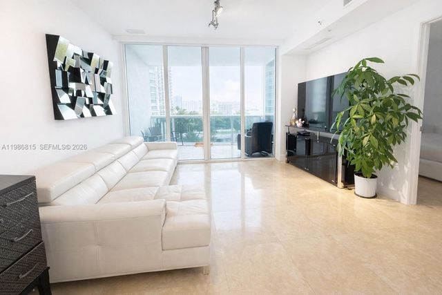 18201 Collins Ave 705, Sunny Isles Beach, FL 33160