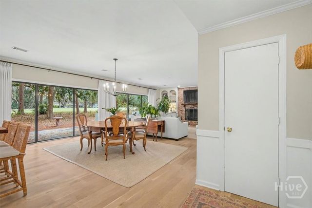 5 Clifton Lane, Savannah, GA 31411