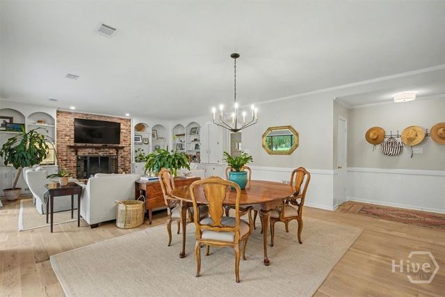 5 Clifton Lane, Savannah, GA 31411