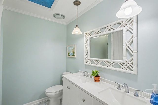 5 Clifton Lane, Savannah, GA 31411