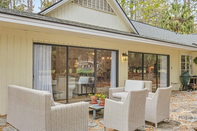 5 Clifton Lane, Savannah, GA 31411