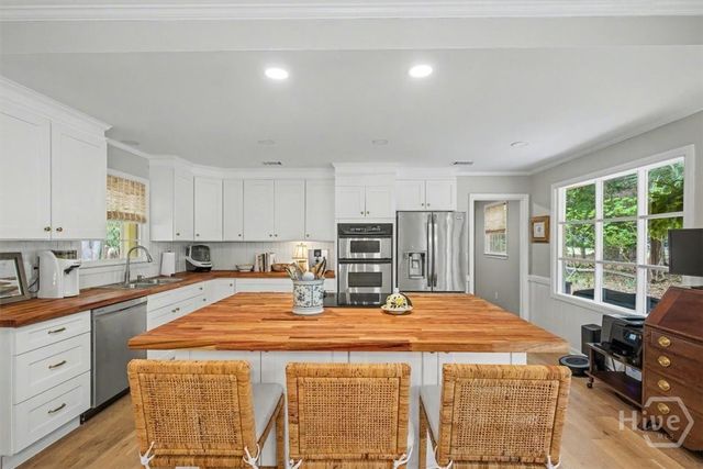 5 Clifton Lane, Savannah, GA 31411