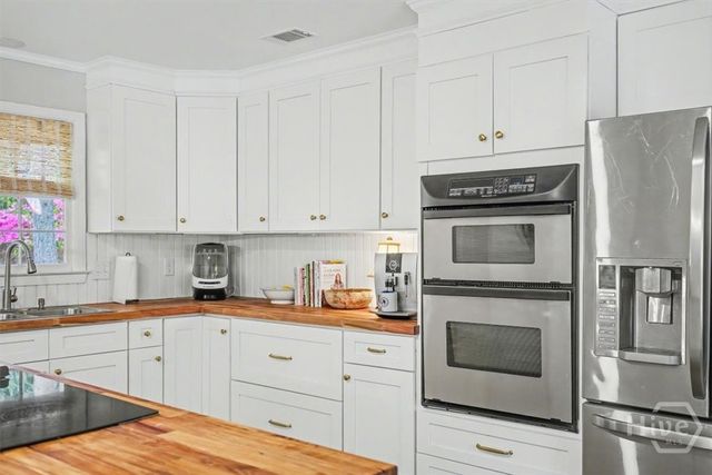 5 Clifton Lane, Savannah, GA 31411