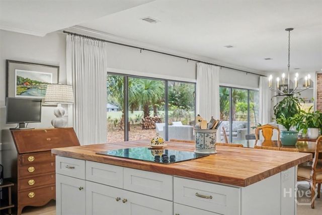 5 Clifton Lane, Savannah, GA 31411