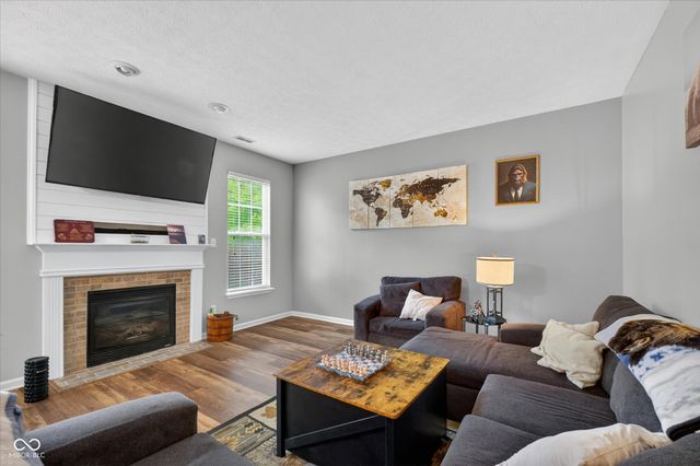 6844 Russet Drive, Plainfield, IN 46168