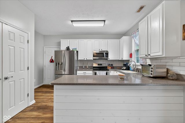 6844 Russet Drive, Plainfield, IN 46168