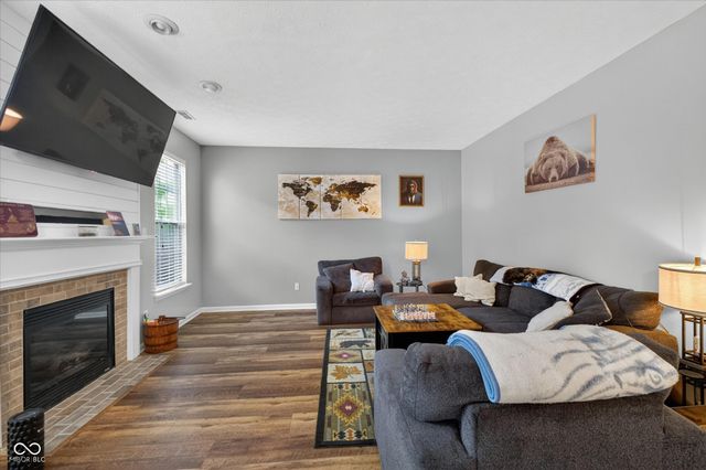 6844 Russet Drive, Plainfield, IN 46168