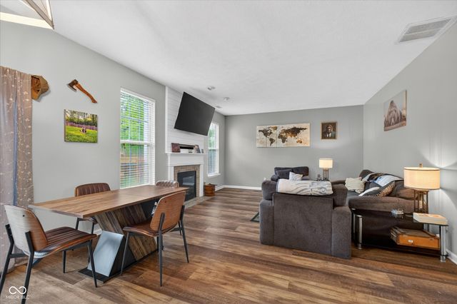 6844 Russet Drive, Plainfield, IN 46168