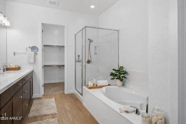 810 E HOPI Trail, Phoenix, AZ 85042