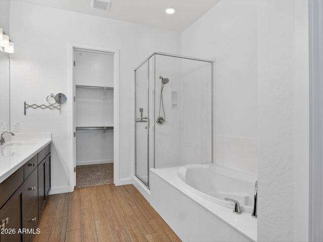 810 E HOPI Trail, Phoenix, AZ 85042