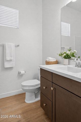 810 E HOPI Trail, Phoenix, AZ 85042