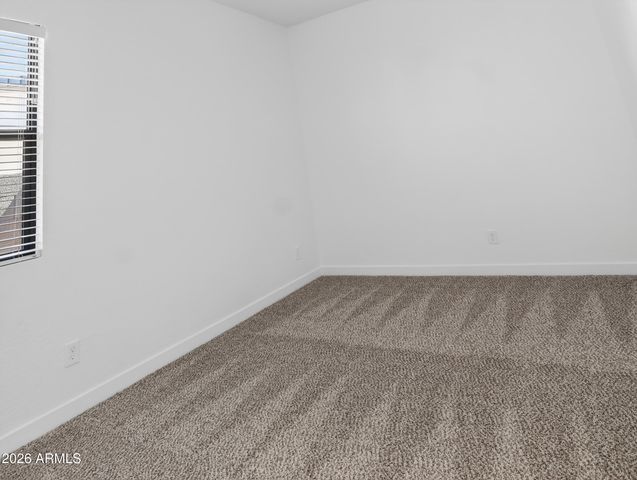 810 E HOPI Trail, Phoenix, AZ 85042