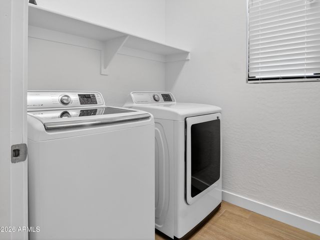 810 E HOPI Trail, Phoenix, AZ 85042