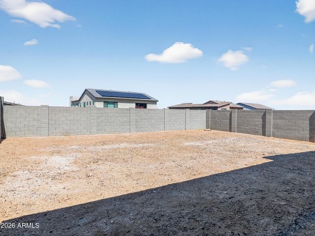 810 E HOPI Trail, Phoenix, AZ 85042