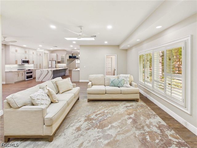 6840 Hendry Creek DR, Fort Myers, FL 33908