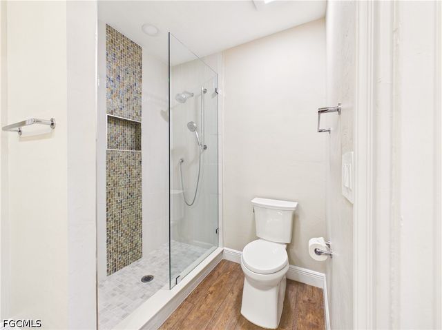 6840 Hendry Creek DR, Fort Myers, FL 33908