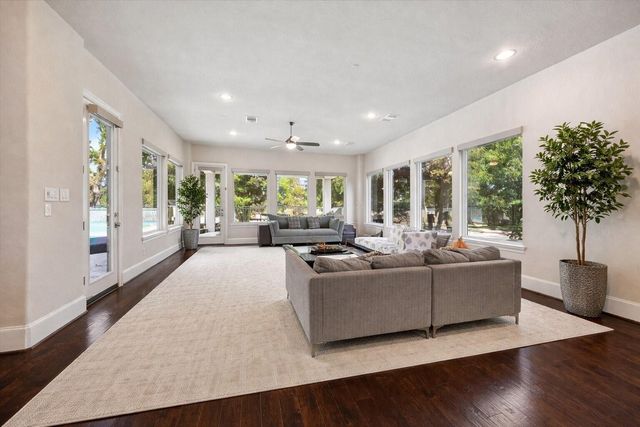 79 Amber Hollow Court, Sugar Land, TX 77479