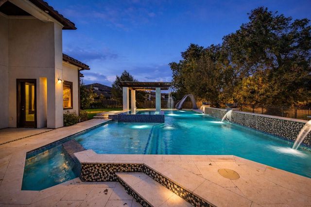 79 Amber Hollow Court, Sugar Land, TX 77479