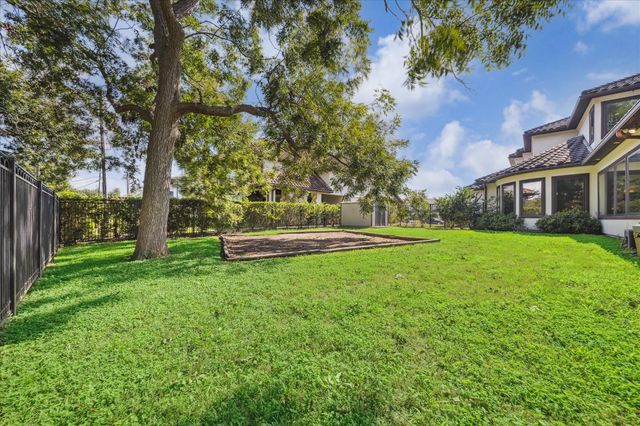 79 Amber Hollow Court, Sugar Land, TX 77479