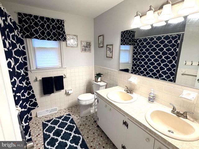 495 S NORWOOD AVE, Newtown, PA 18940