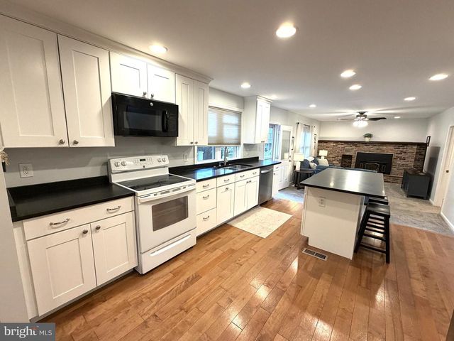 495 S NORWOOD AVE, Newtown, PA 18940