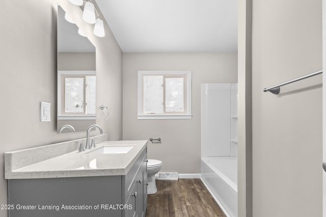 835 Brad Street, Lansing, MI 48911