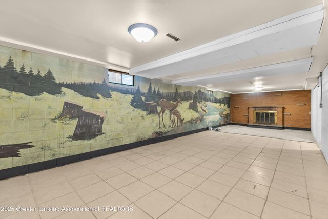 835 Brad Street, Lansing, MI 48911