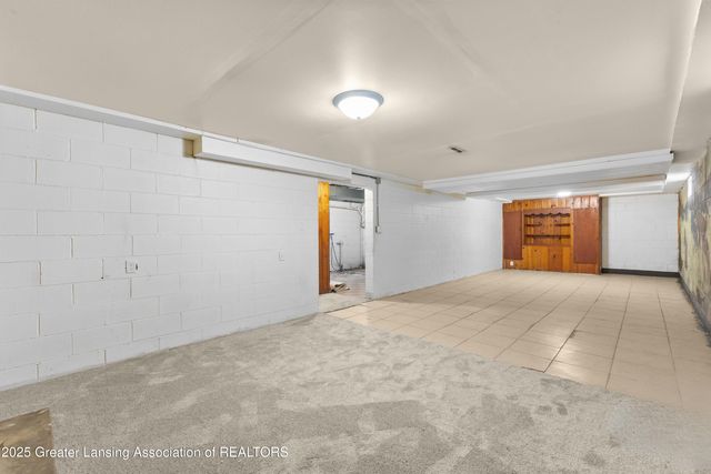 835 Brad Street, Lansing, MI 48911