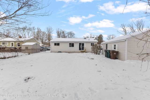 835 Brad Street, Lansing, MI 48911