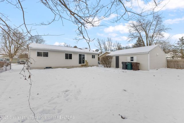 835 Brad Street, Lansing, MI 48911