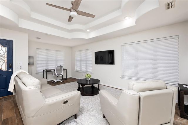 1111 Lake View Drive, Mission, TX 78572
