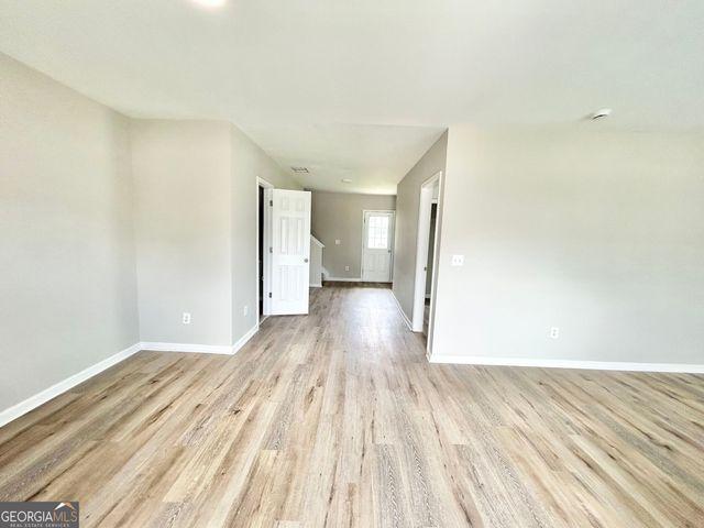 736 Wheel House Lane B, Monroe, GA 30655