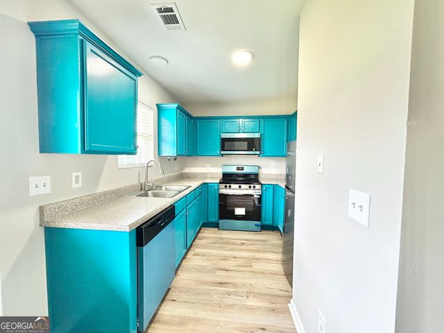 736 Wheel House Lane B, Monroe, GA 30655