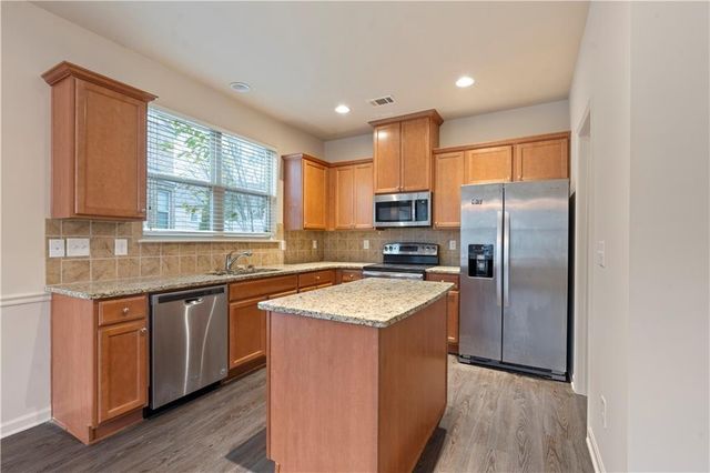 3879 Brockenhurst Drive, Buford, GA 30519