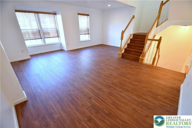 136 Knollwood Drive, Williams Twp, PA 18042