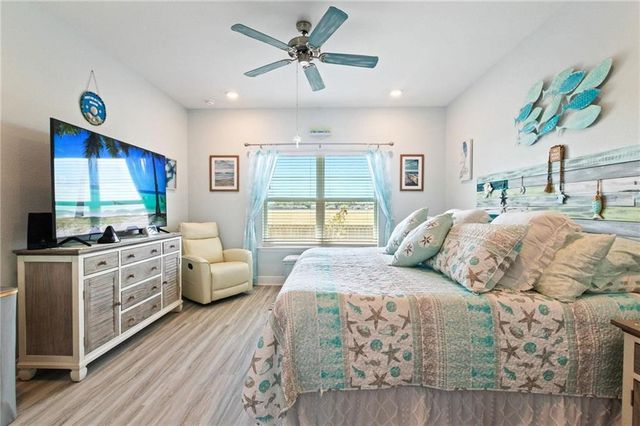 4199 Montague Drive, Gulf Shores, AL 36542