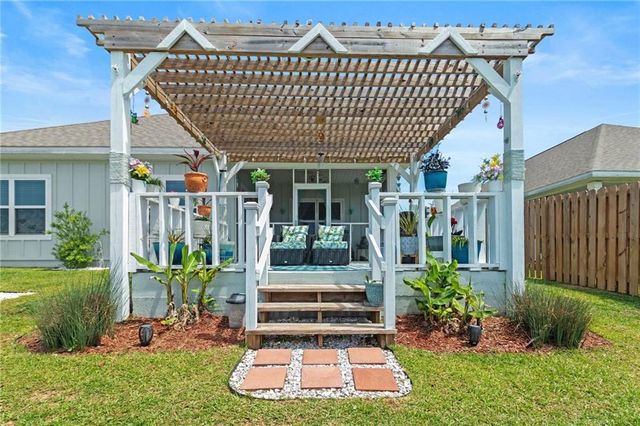 4199 Montague Drive, Gulf Shores, AL 36542