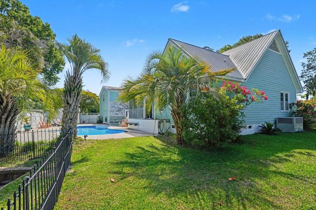 3866 Cow House Ct., Murrells Inlet, SC 29576