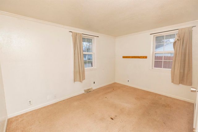 1216 Edgewood Drive, South Bend, IN 46616