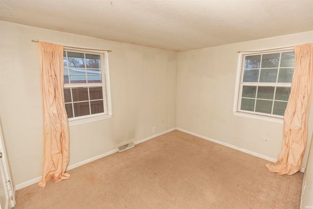 1216 Edgewood Drive, South Bend, IN 46616