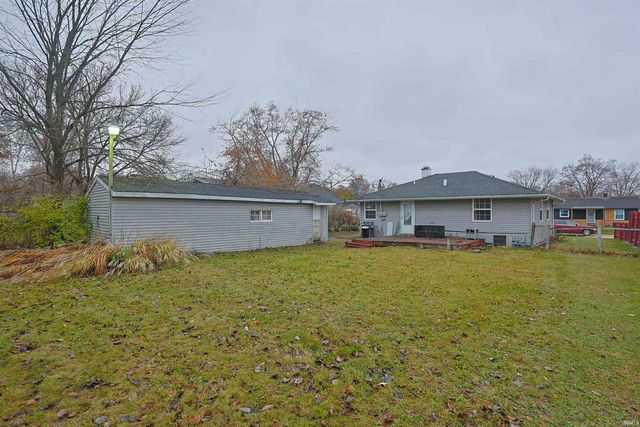 1216 Edgewood Drive, South Bend, IN 46616