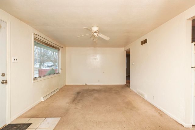 1216 Edgewood Drive, South Bend, IN 46616