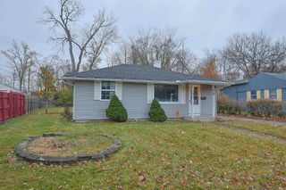 1216 Edgewood Drive, South Bend, IN 46616