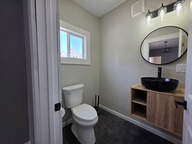 196 Union Street, Springfield, VT 05156