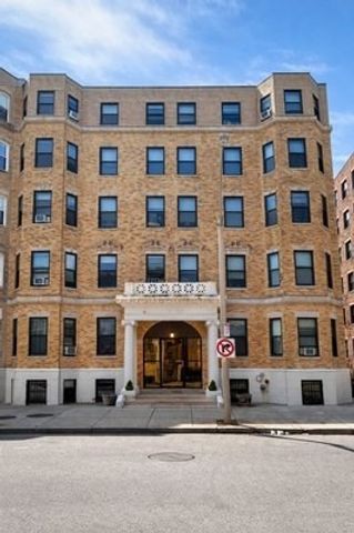 5 Royce Rd 43, Boston, MA 02134